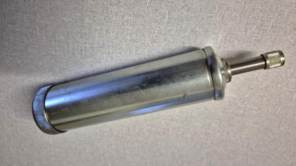 Mini stootvetpompje, Ophalen