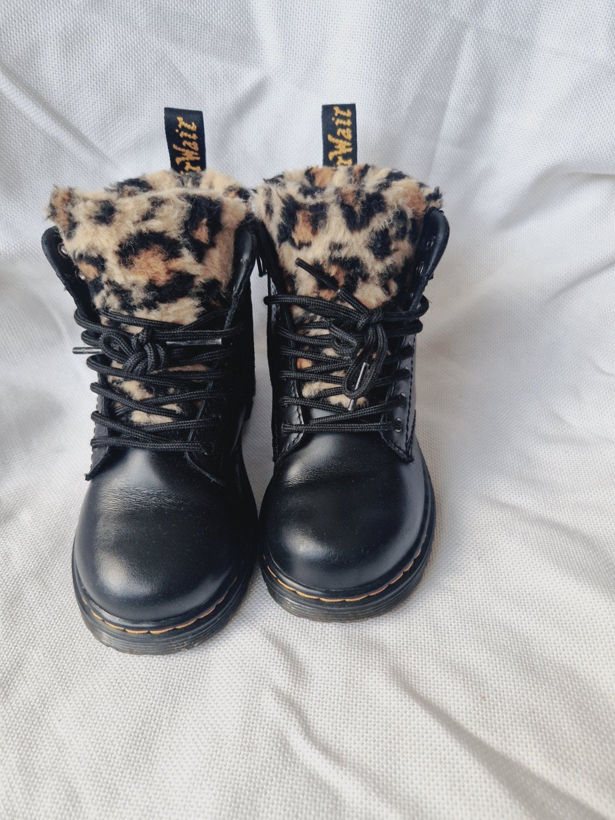 D'r martins kinder boots maat 26 in goede staat, Gebruikt, Meisje, Ophalen of Verzenden, Laarzen