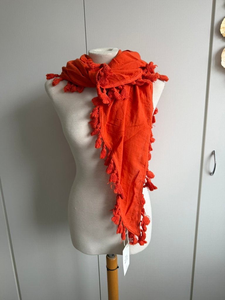 NIEUW > Zusss Sjaal van Krinkel Katoen met Kwastjes, Kleding | Dames, Verzenden, Maat 46/48 (XL) of groter, Nieuw, Sjaal