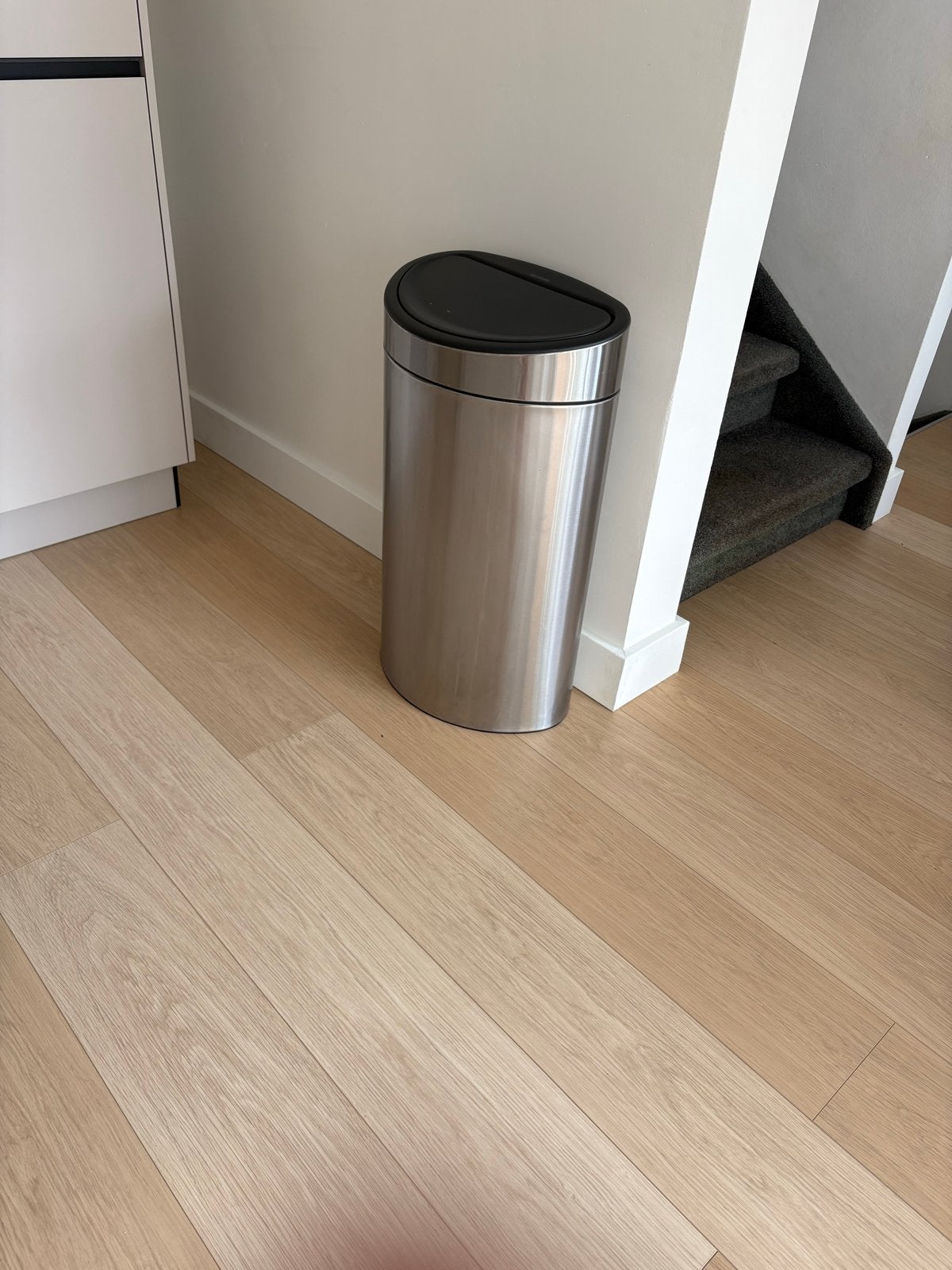 Brabantia Touch Bin 40L RVS Matt Steel – Soft-Touch, Huis en Inrichting, Woonaccessoires | Prullenbakken, Ophalen, Gebruikt, 40 liter of meer