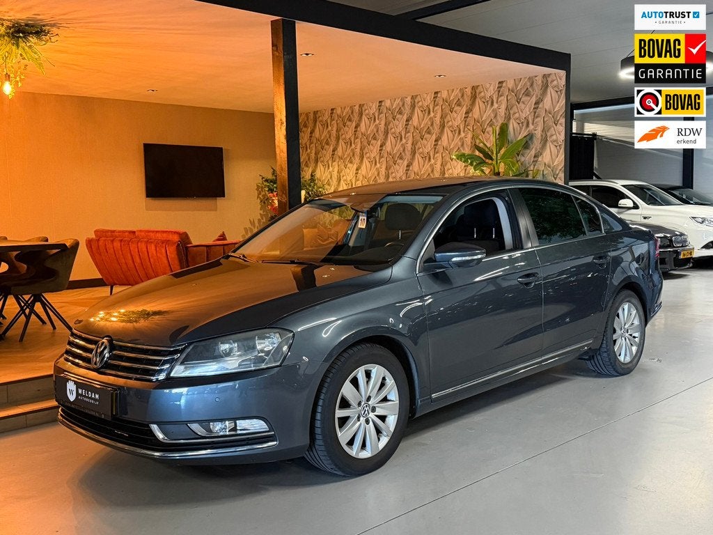 Volkswagen Passat 1.8 TSI Highline | Trekhaak | Stoelverwarm, Auto's, Voorwielaandrijving, Euro 5, Stof, Zwart