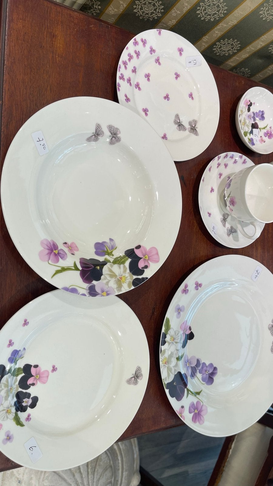 Cottage Garden servies diverse items met viooltjes vlinders, Overige merken, Keramiek, Overige typen, Nieuw