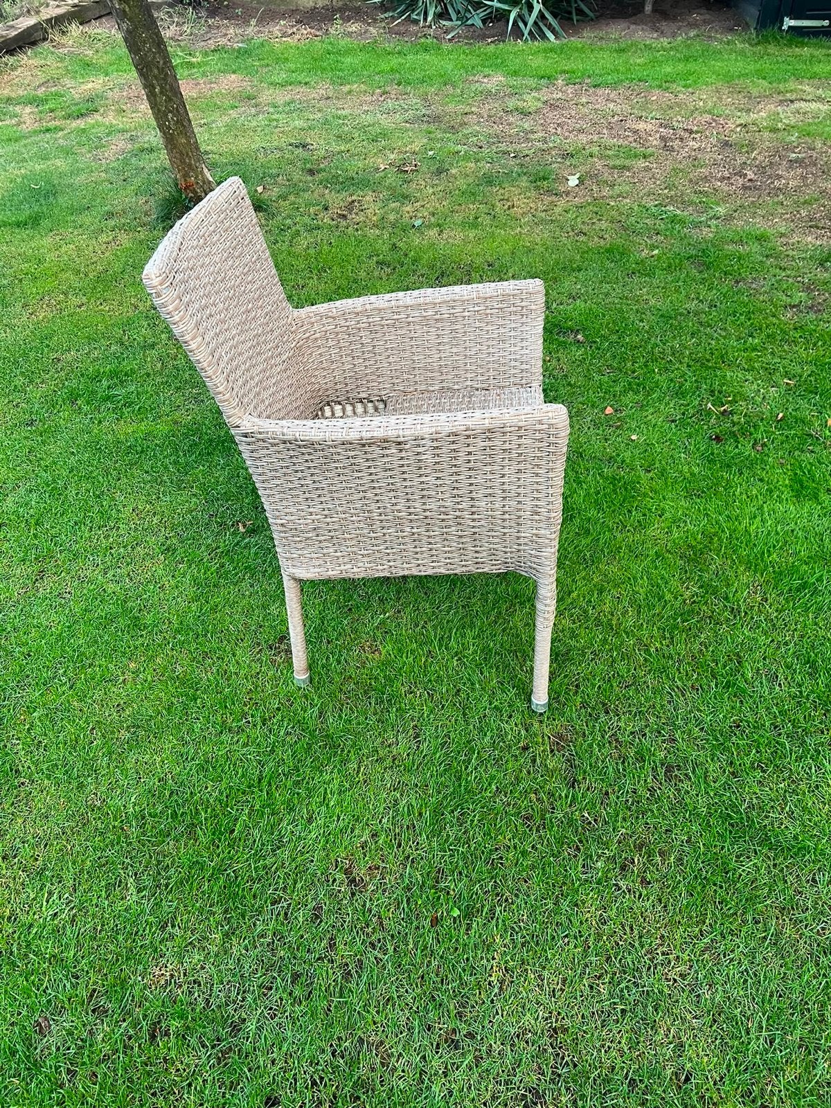 Gratis / Comfortabele Wicker Tuinstoel - Grijs, Tuin en Terras, Ophalen, Gebruikt, Wicker