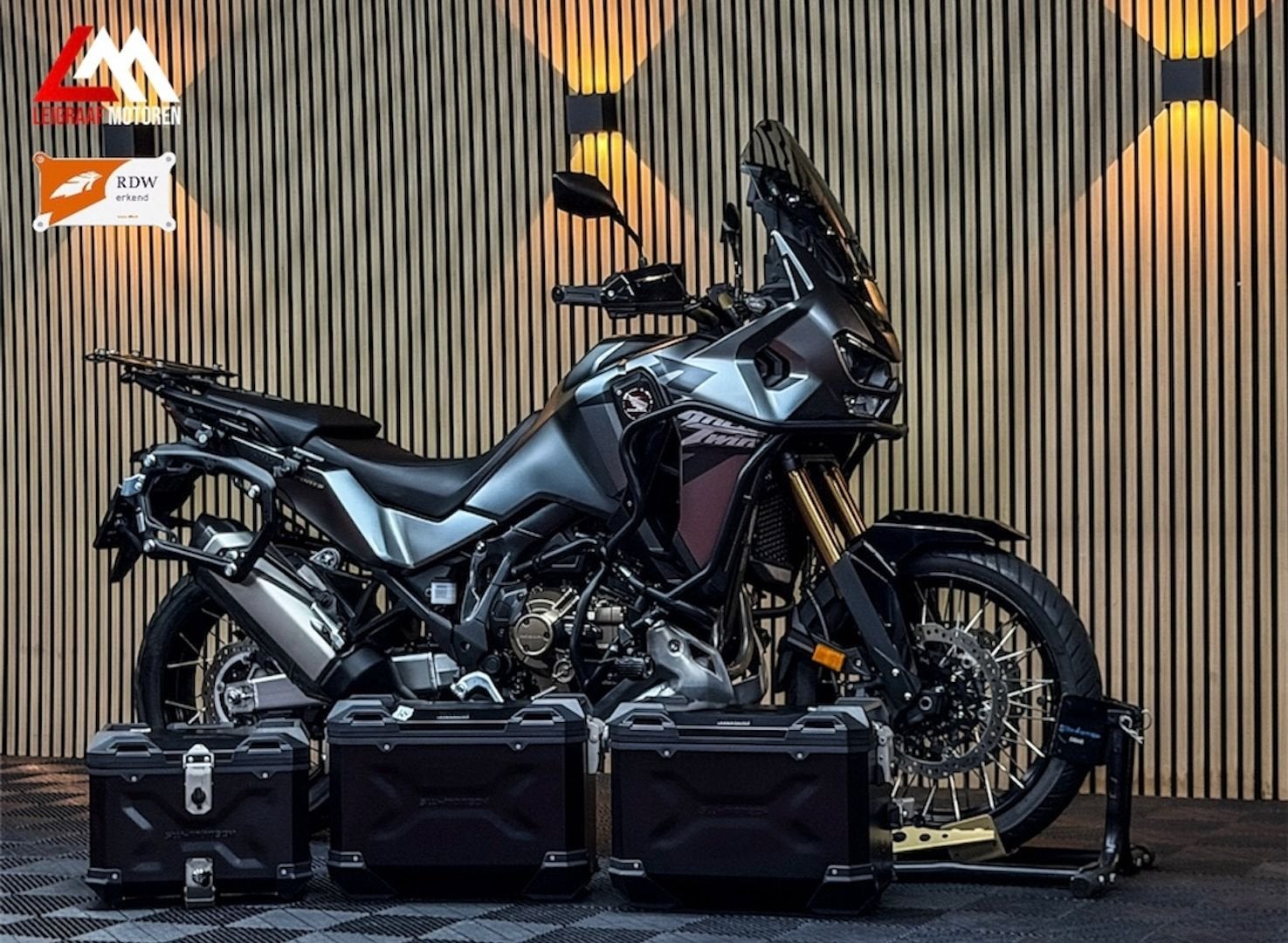 HONDA CRF 1100 L AFRICA TWIN ADVENTURE SPORTS DCT ES 2025VOL, 2 cilinders, HONDA, Bedrijf, Onbekend