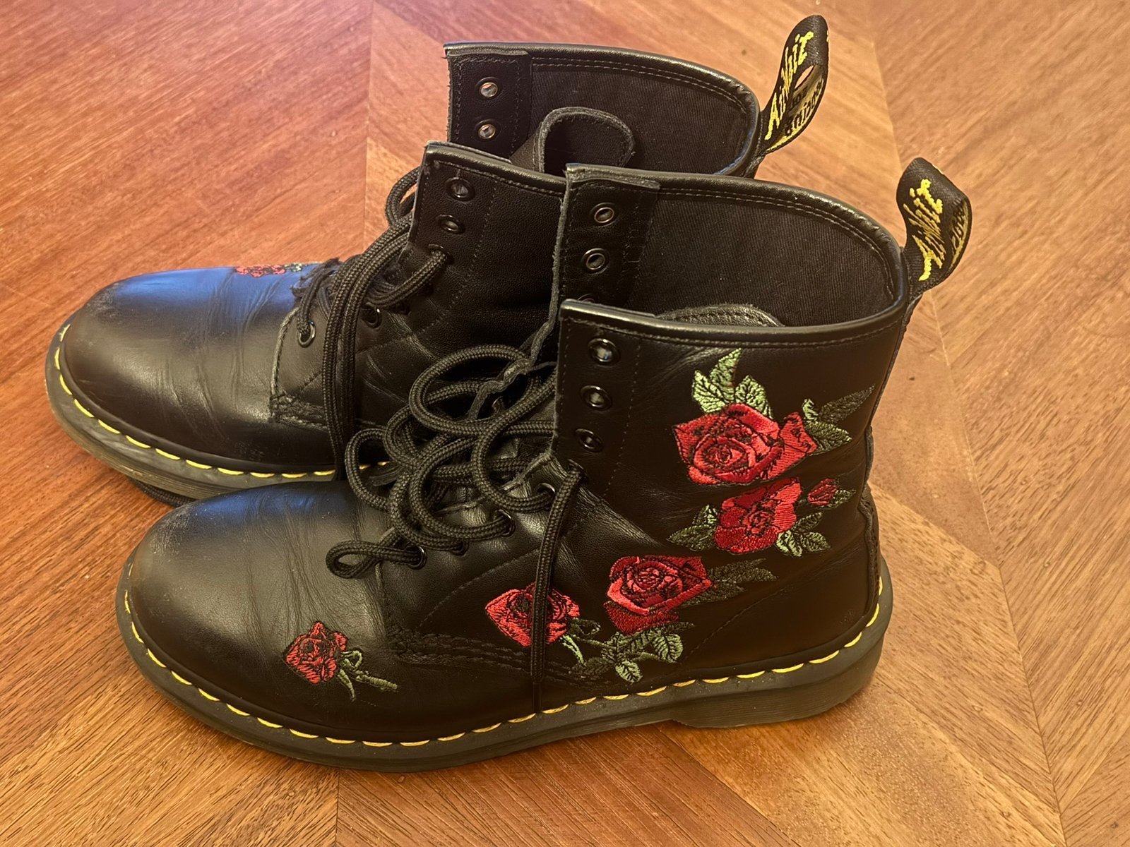 DR. MARTENS 1460 VONDA ZWART SOFTY T - mt 39, Kleding | Dames, Schoenen, Ophalen of Verzenden, Zo goed als nieuw, Zwart