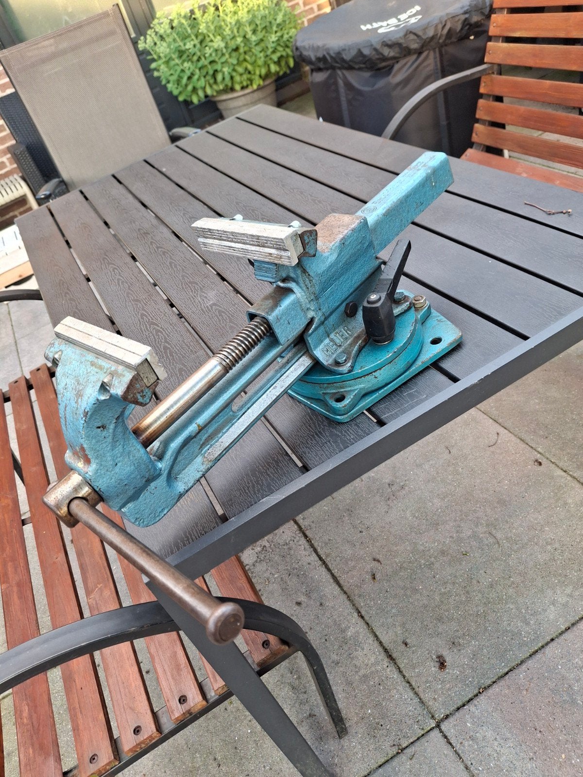 heuer 135 met vervangbare bekken en draaitafel, Ophalen, Zo goed als nieuw, Bankschroef