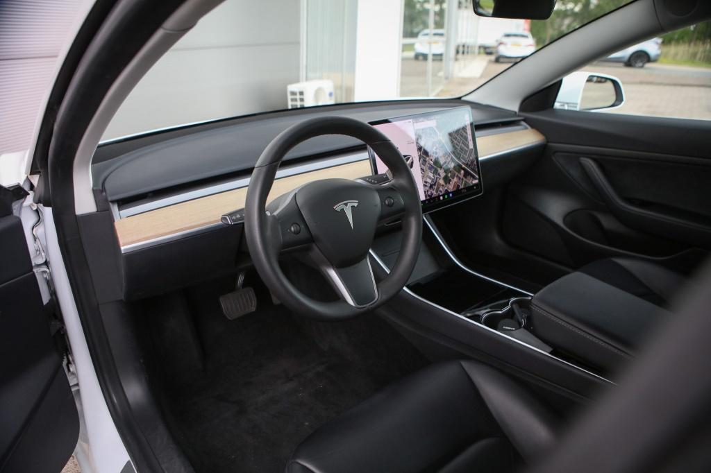 Tesla Model 3 Stnd.RWD Plus 60 kWh (bj 2019, automaat), Auto's, Tesla, Automaat, 238 pk, Gebruikt, 370 km