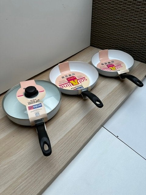 Sola SolAline Keramische Pannenset 3-delig – Nieuw, Gietijzer, Nieuw, Pannenset, Ophalen of Verzenden