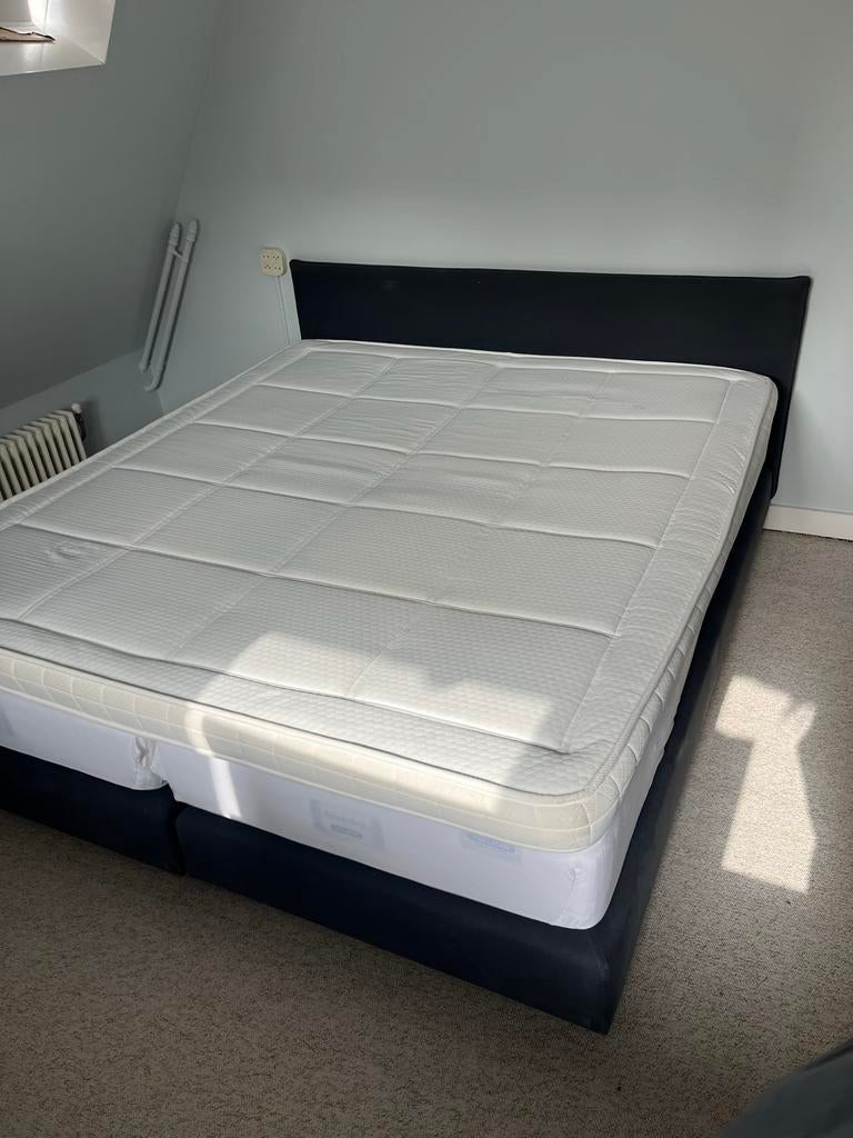 Auping boxspring met Pullman matrassen + Swiss Sense topper, Gebruikt, Zwart, Tweepersoons, Ophalen of Verzenden