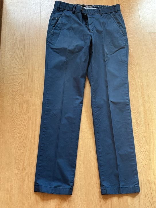 Hiltl Heren Chino Broek - Maat 46 (S) - Blauw, Kleding | Heren, Broeken en Pantalons, Verzenden, Zo goed als nieuw, Maat 46 (S) of kleiner