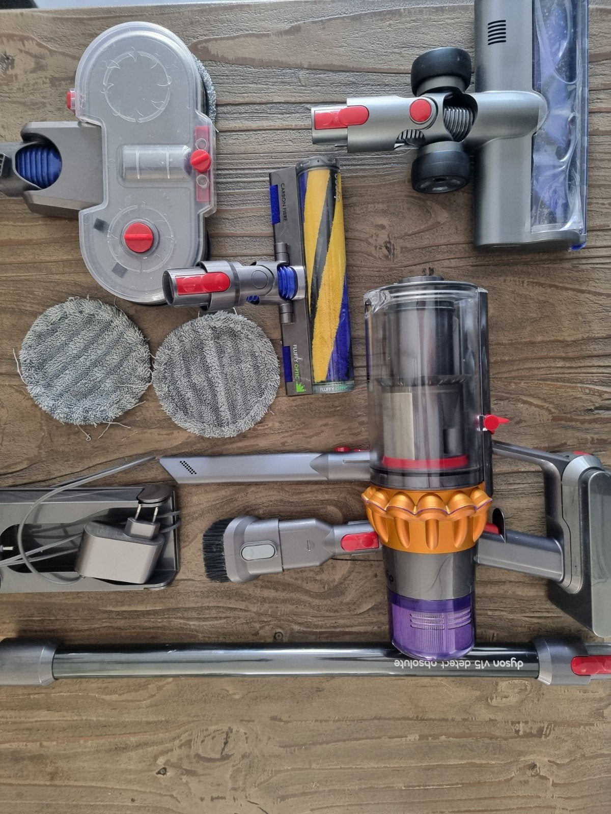 Dyson v15 detect absolute steelstofzuiger met dweilfunctie, Witgoed en Apparatuur, Ophalen, Zo goed als nieuw