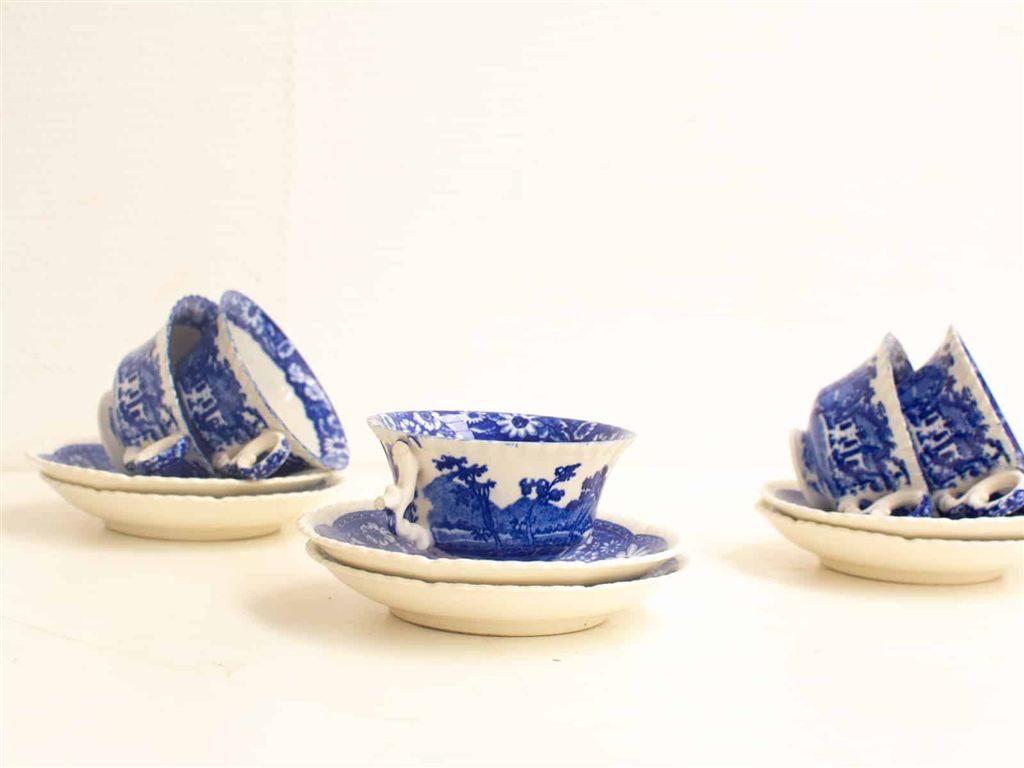 11 delig Royalkentucky kop en schotel 22840, Gebruikt, Ophalen of Verzenden, Bord(en), Wedgwood