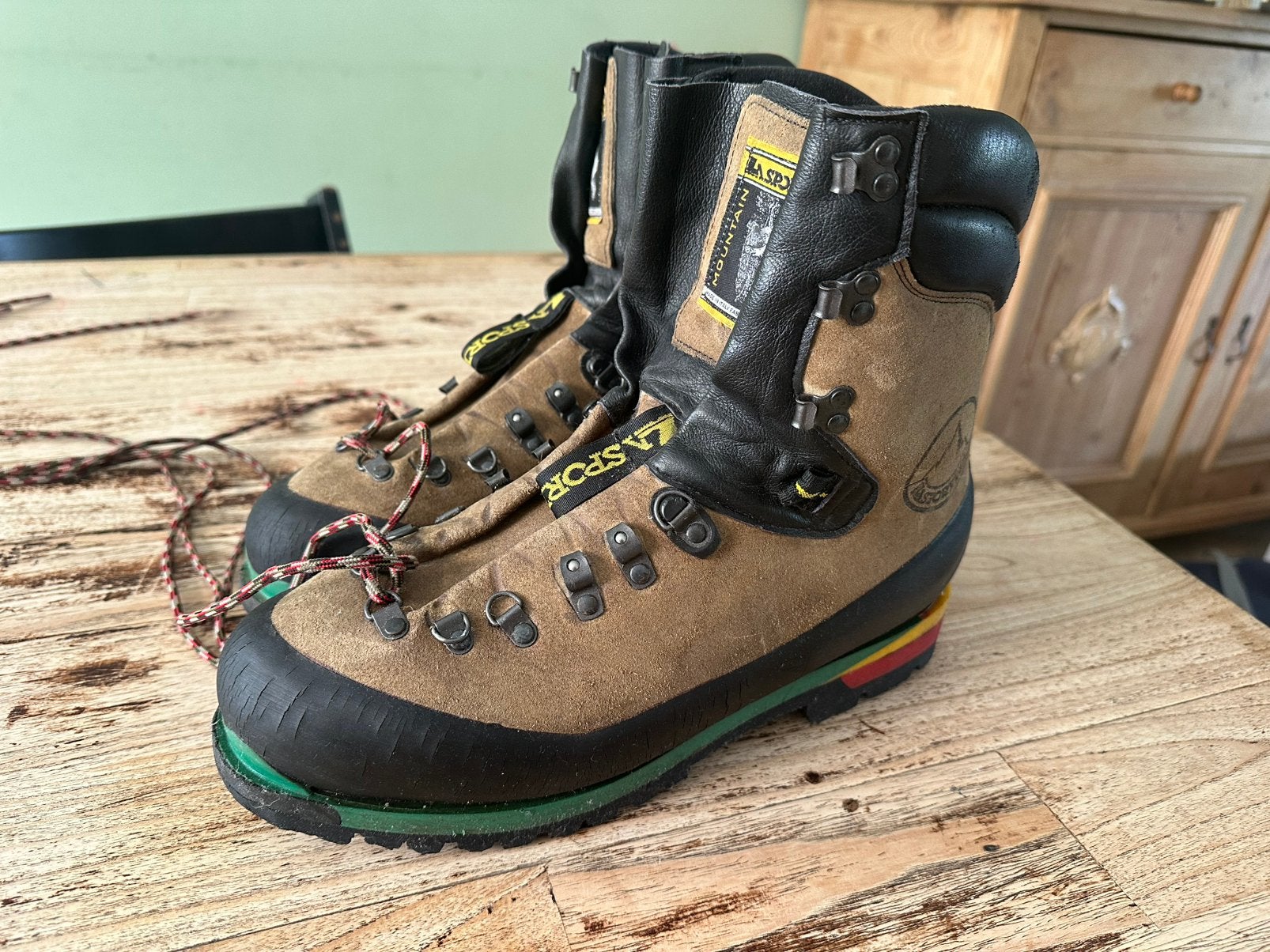La Sportiva Nepal bergschoen cat D, Ophalen of Verzenden, Gebruikt, Schoenen