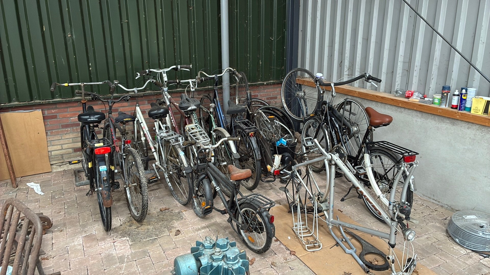 Partij fietsen, Ophalen, Zo goed als nieuw