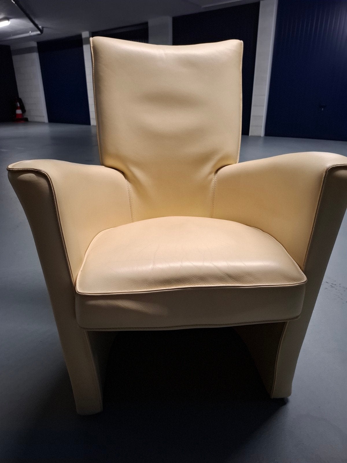 Leren fauteuil van Van Maanen - Crème/Lichtgeel, Huis en Inrichting, Ophalen, Gebruikt, Overige kleuren, Leer