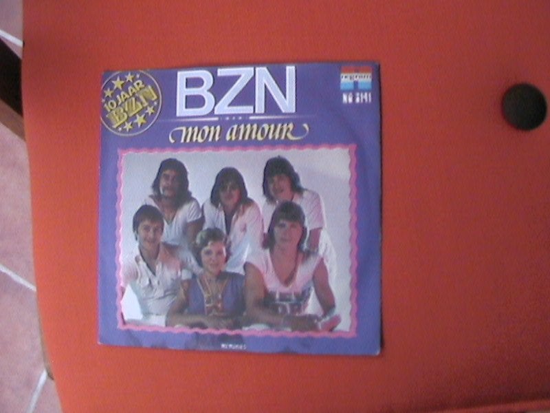 bzn jukebox single mon amour uit 1976, Ophalen of Verzenden, Zo goed als nieuw, Pop