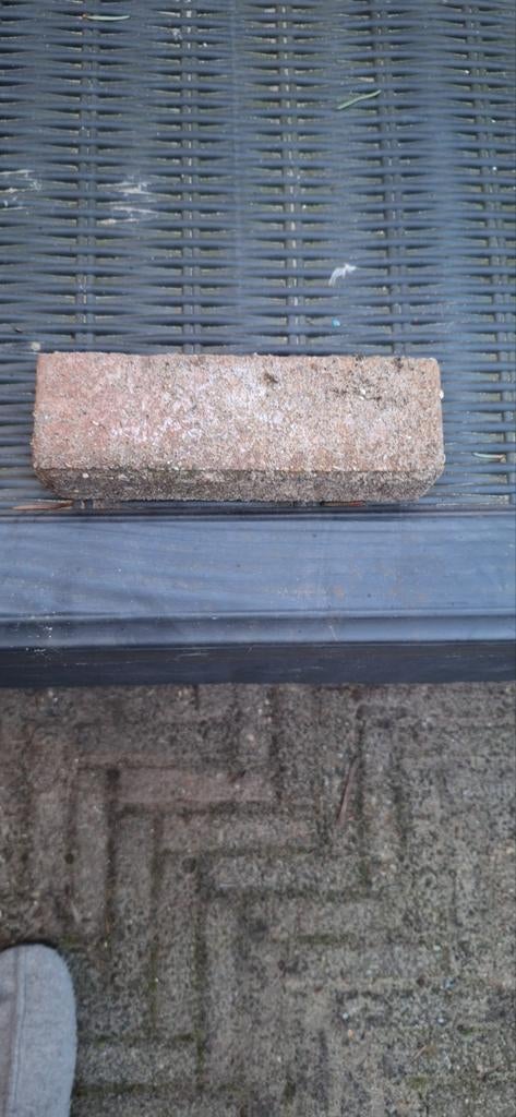120 Klinkers. - Gratis af te halen in Alphen aan den Rijn, Tuin en Terras, Gebruikt, Klinkers, Ophalen of Verzenden, Minder dan 5 m²