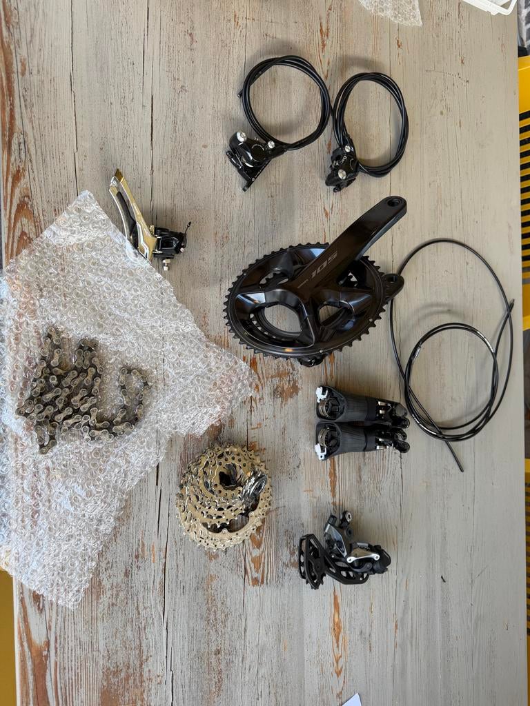 Zeer complete Shimano 105 Groepset z.g.a.n, Crankstel of Pedalen, Ophalen of Verzenden, Zo goed als nieuw, Aluminium