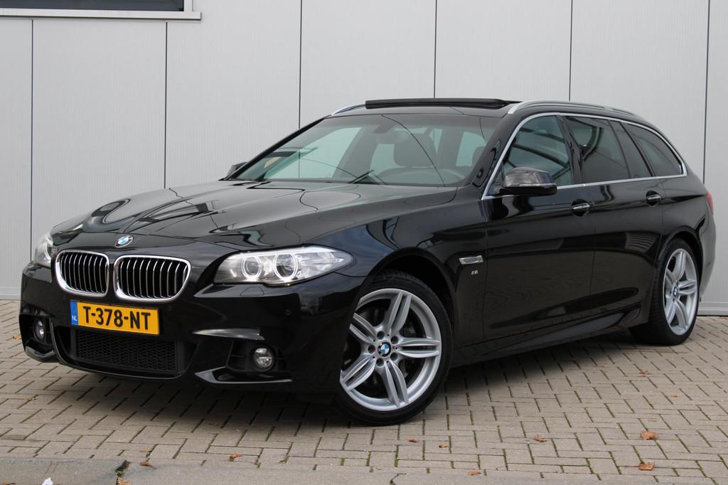 BMW 5-serie Touring 528xi M-Pakket I PANO I LED I ALCANTARA, Automaat, 15 km/l, Gebruikt, Euro 6