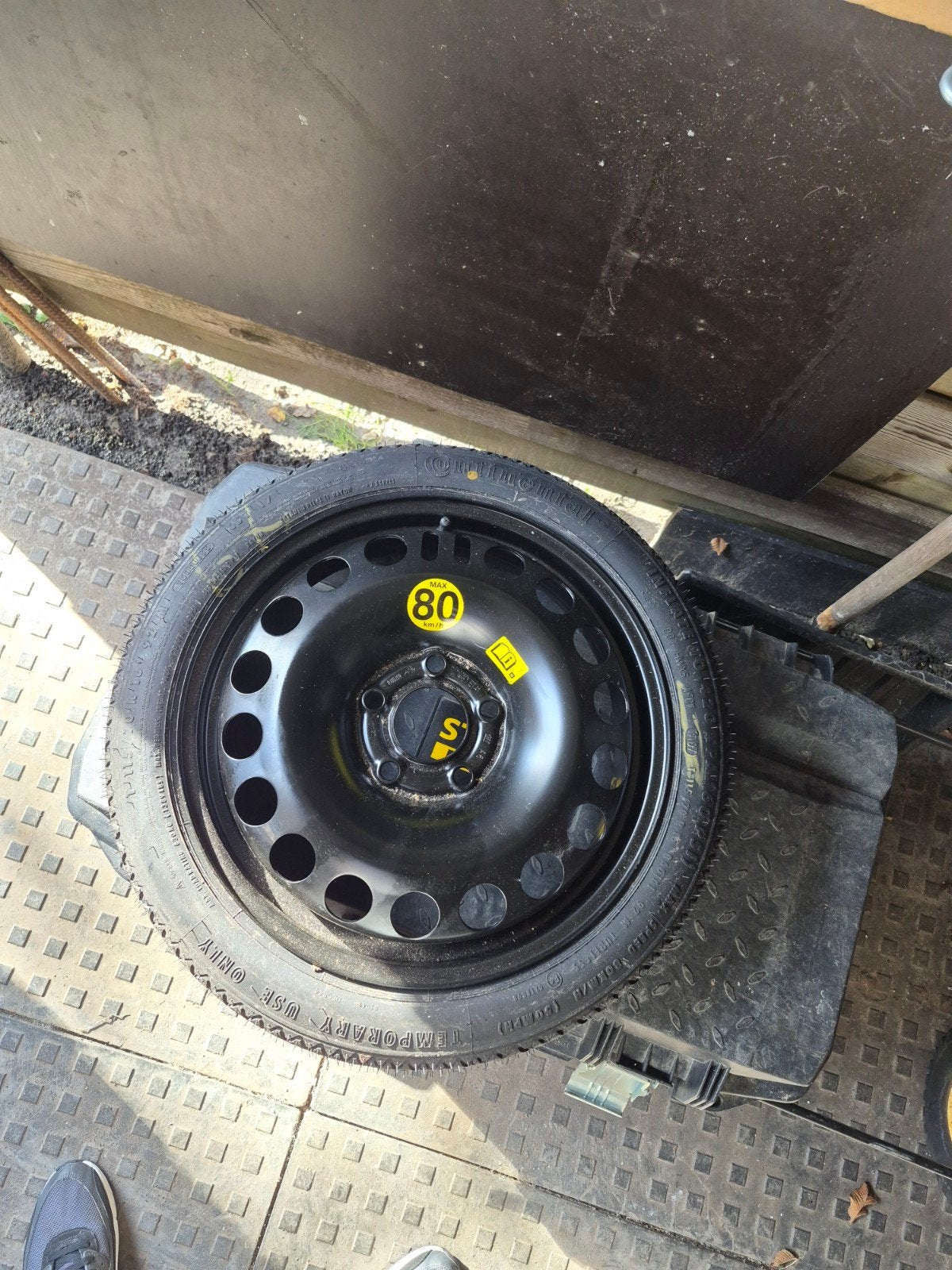 Continental thuiskomer, reservewiel, 16 inch, Ophalen, Gebruikt