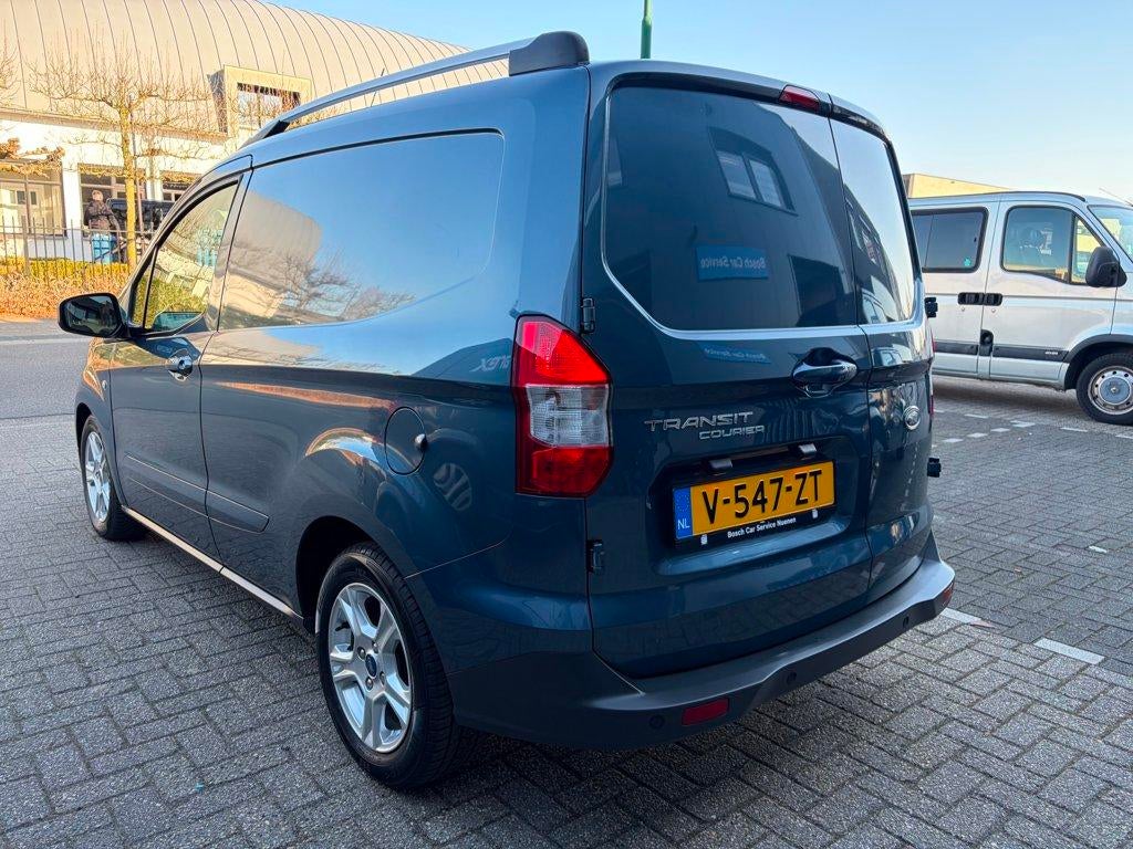 Ford Transit Courier 1.5 TDCI Limited, Navi, Cruise, Clima,, Voorwielaandrijving, 12 maanden, Gebruikt, Euro 6