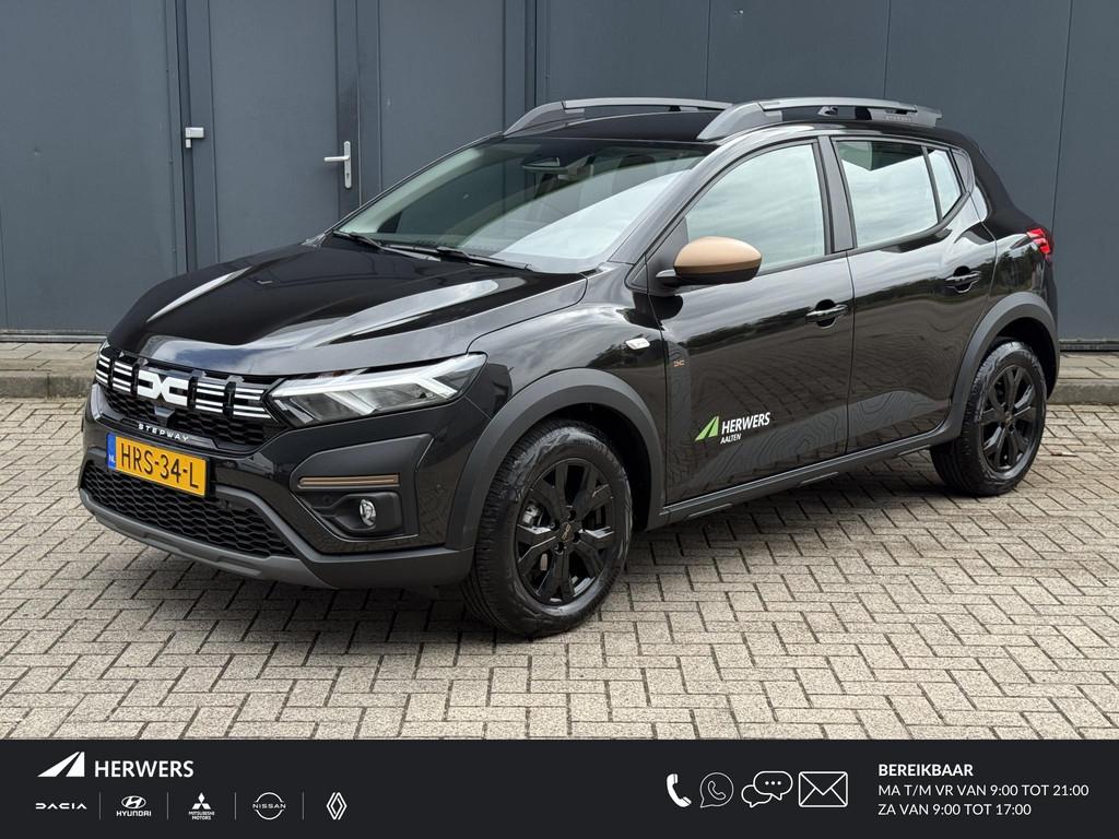 Dacia Sandero Stepway TCe 110PK Extreme / Stoelverwarming /, Auto's, Voorwielaandrijving, Stof, Euro 6, Zwart