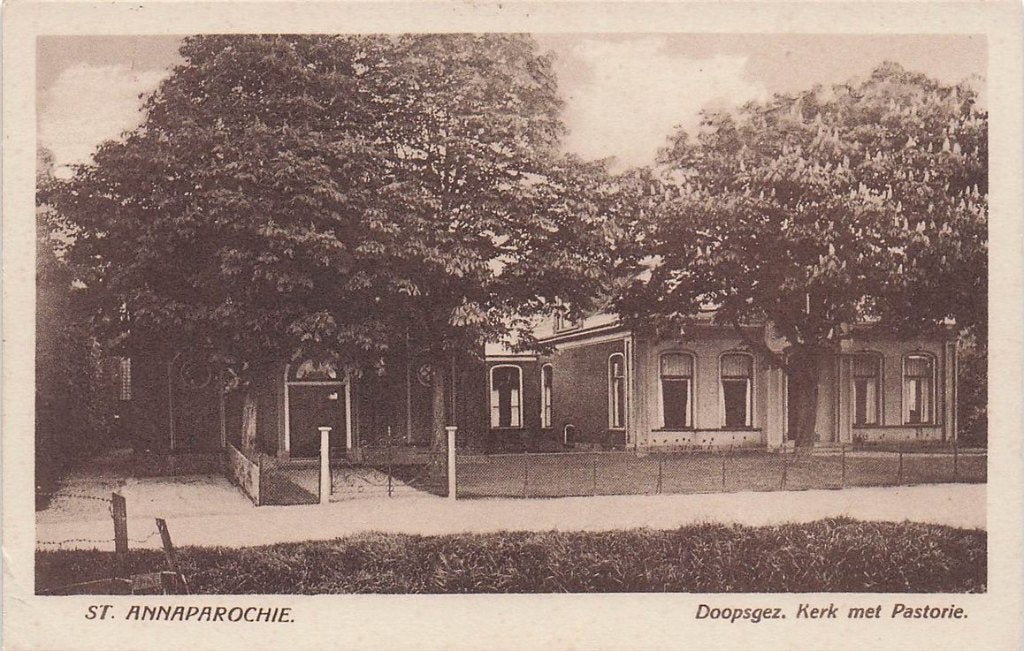 702-361-011 St Annaparochie Doopsgez Kerk Met Pastorie, Verzenden, Voor 1920, Friesland