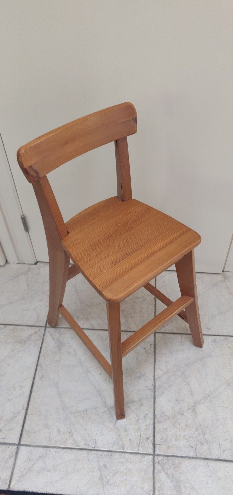 Houten kinderstoeltje blank gelakt - zithoogte  53 cm, Kinderen en Baby's, Kinderstoelen, Ophalen, Zo goed als nieuw, Overige typen