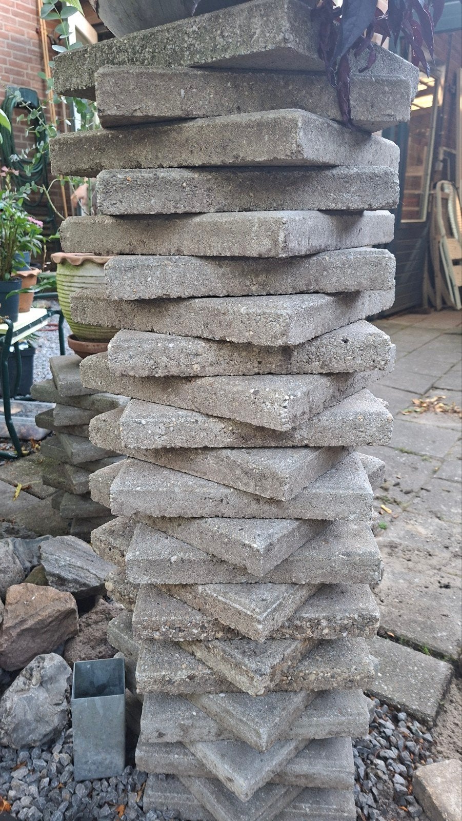 30x30 tegels gratis af te halen (ca. 100+ stuks), Ophalen, Gebruikt, 10 m² of meer, Beton