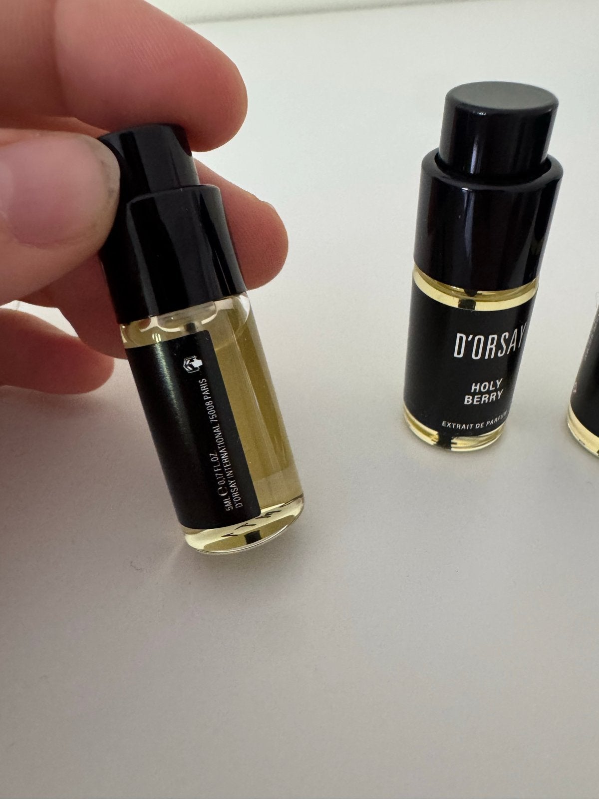 D'ORSAY Holy Berry Extrait de Parfum Samples (3 stuks), Sieraden, Tassen en Uiterlijk, Uiterlijk | Parfum, Ophalen of Verzenden