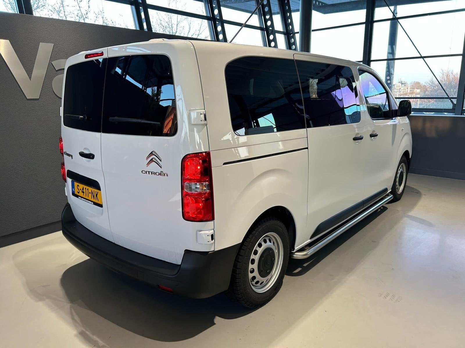 Citroen ë-Jumpy 75kWh M COMBI | 8 ZITPLAATSEN | AIRCO | NAV, Auto's, Gebruikt, Overige modellen, Overige carrosserieën, Wit
