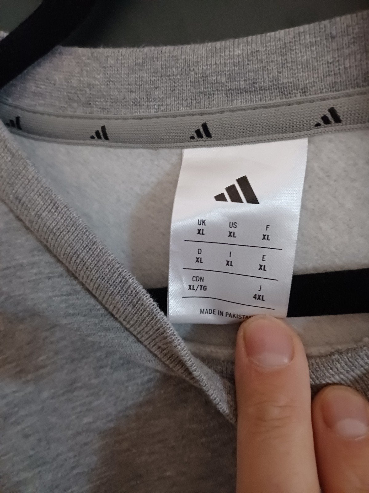 Nette Adidas trui - Maat XL - Grijs, Kleding | Heren, Maat 56/58 (XL), Ophalen of Verzenden, Zo goed als nieuw, Adidas