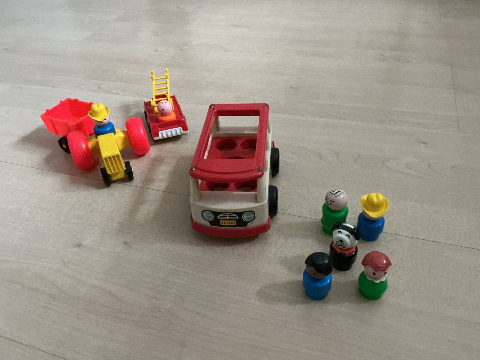 Vintage Fisher Price Speelgoed Set: Bus, Tractor,, Kinderen en Baby's, Speelgoed | Fisher-Price, Ophalen of Verzenden, Gebruikt