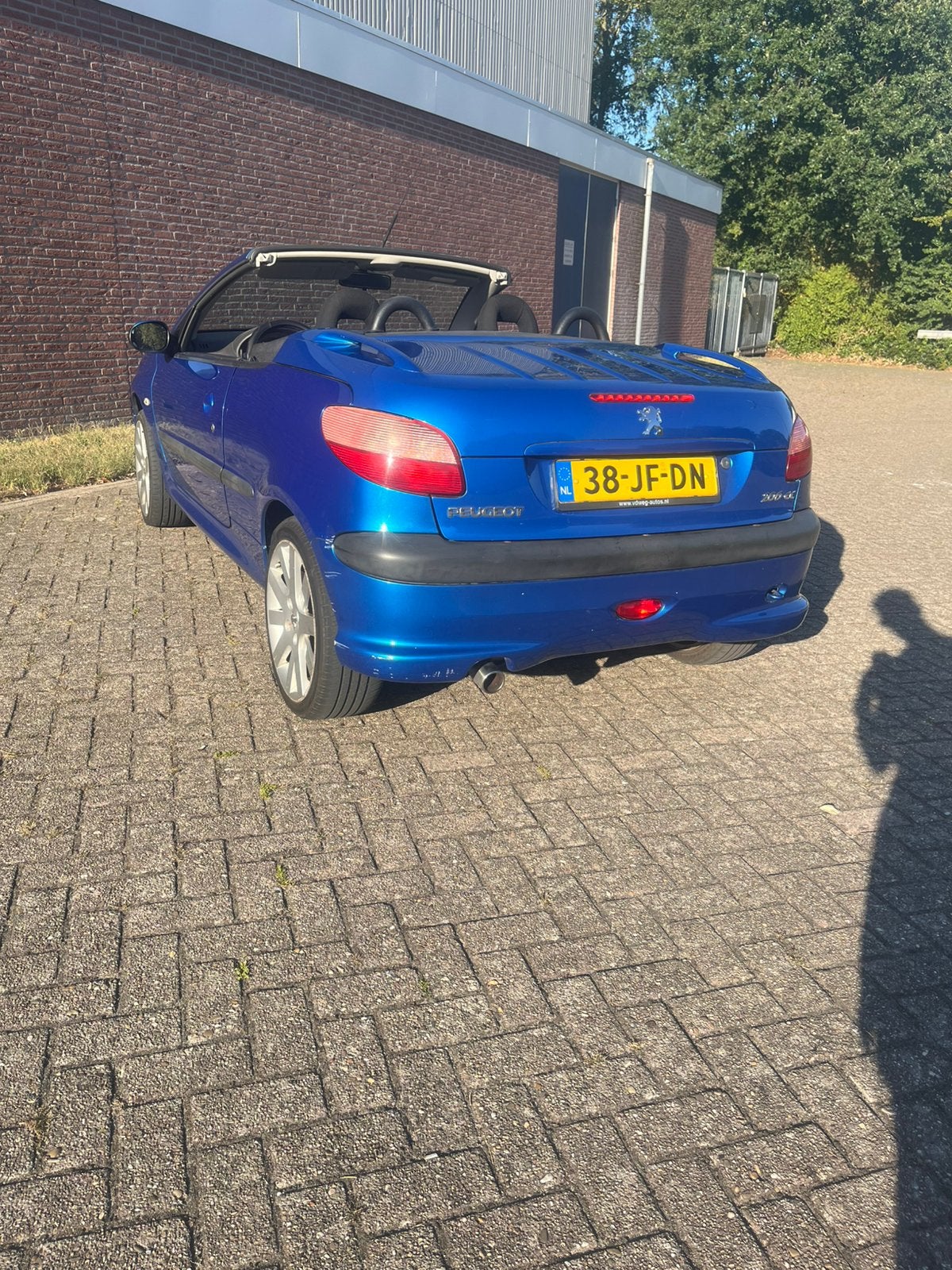 Peugeot 206 cc 1.6 16v 17 inch velgen cabrio met lange apk., Voorwielaandrijving, 4 cilinders, Origineel Nederlands, 1200 kg