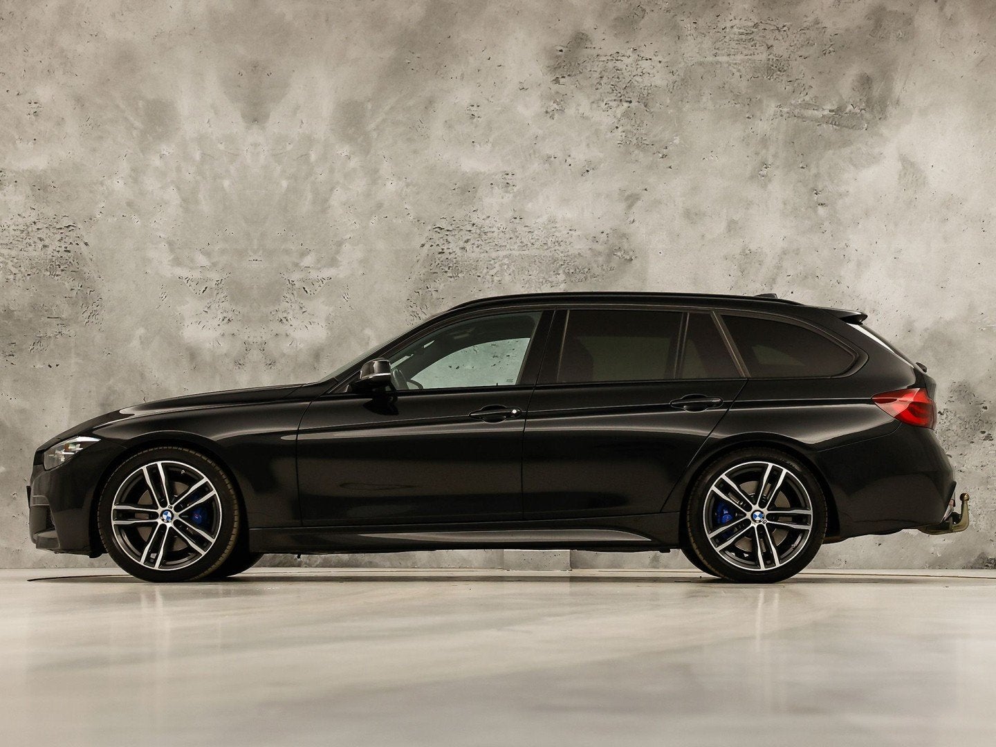 BMW 3 Serie 320i M Sport 184Pk Automaat (VIRTUAL COCKPIT, M, Auto's, Automaat, Achterwielaandrijving, Zwart, 184 pk