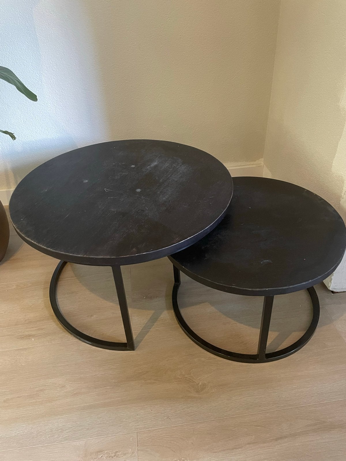 Ronde bijzettafels (zwart), Huis en Inrichting, Minder dan 55 cm, Gebruikt, Rond, Hout