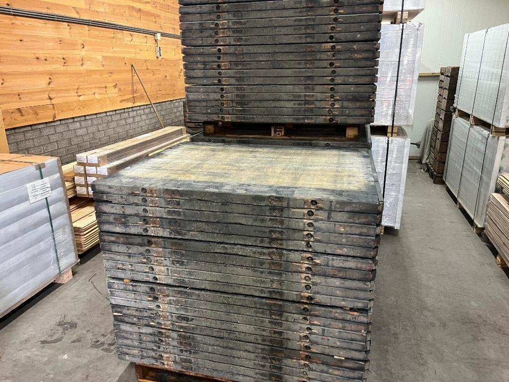 Steenschotten 115 x 140 hout , stevige kwaliteit en goedkoop, Ophalen of Verzenden, Gebruikt, Hout