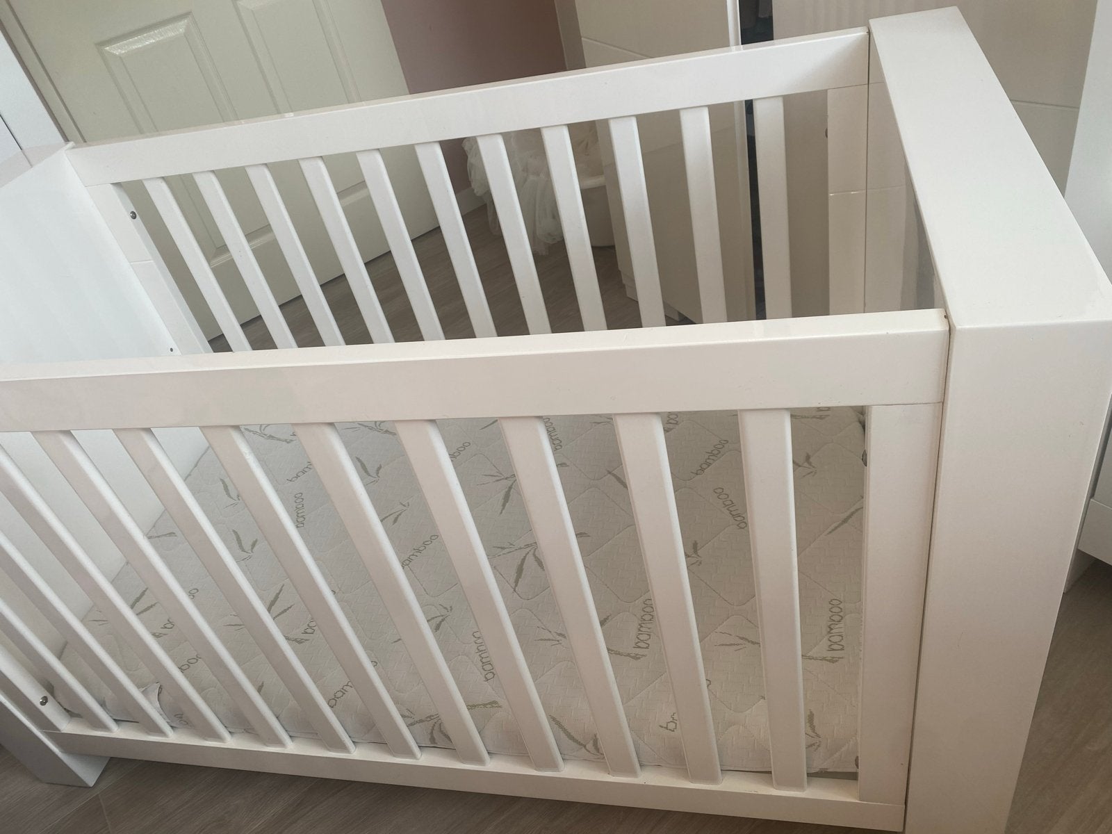 Ledikant met matras, Kinderen en Baby's, Babywiegjes en Ledikanten, Ophalen, Gebruikt, Ledikant