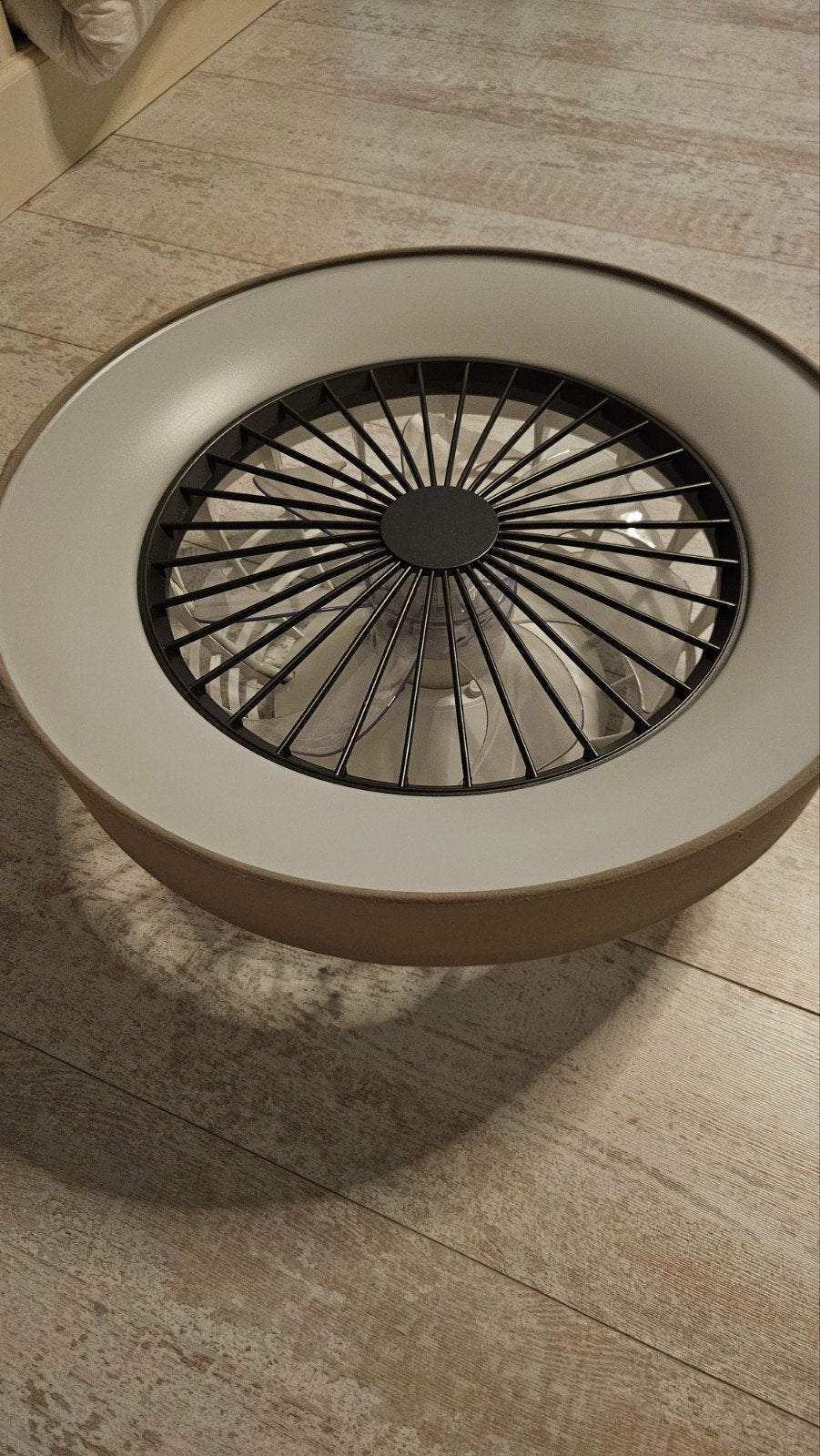 nog 1 te koop. Plafondventilator/lamp LED, Ophalen of Verzenden, Zo goed als nieuw