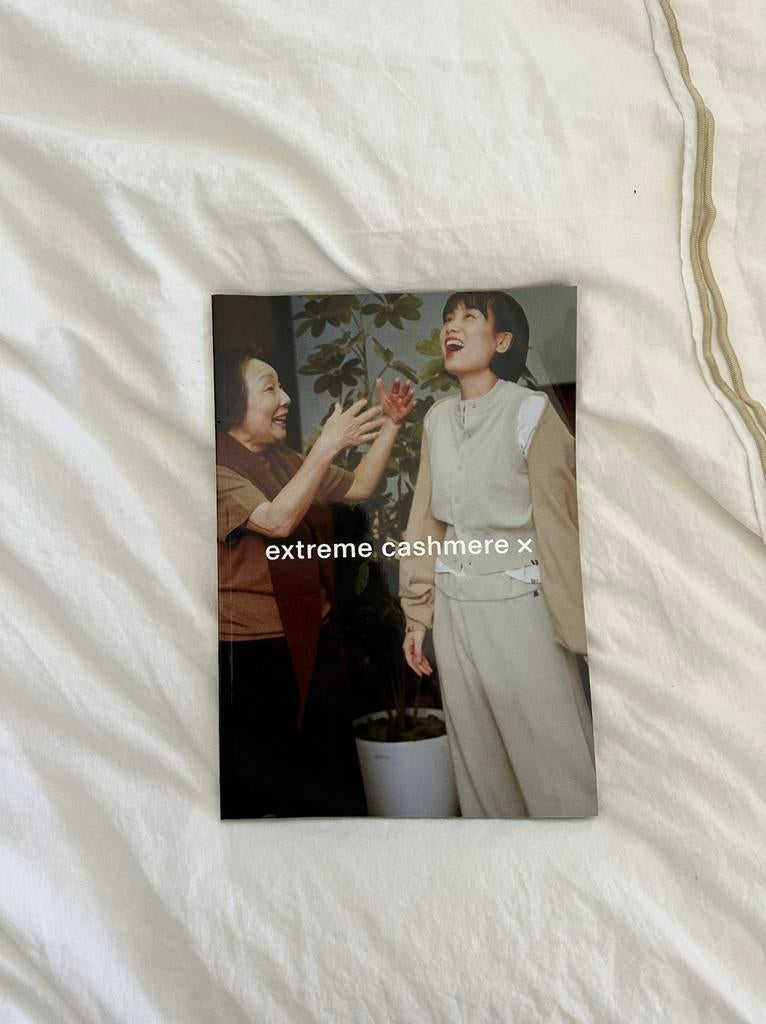Extreme cashmere magazine, Minder dan 50 cm, Ophalen of Verzenden, Zo goed als nieuw, Minder dan 100 cm