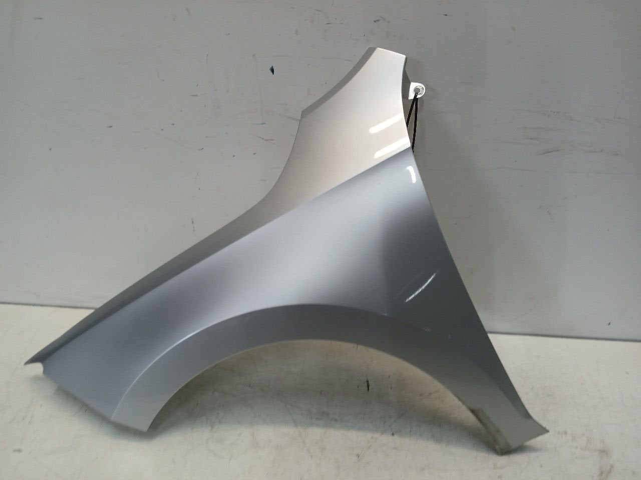 Spatbord links voor Skoda Rapid, Onderdelen@venauto.nl, Van der Ven Autorecycling B.V., Gebruikt, Ettenseweg 76, 4706 PB Roosendaal, The Netherlands