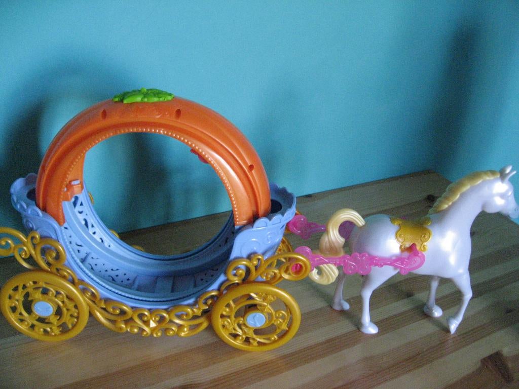 disney princess koets met paard  en pop, Ophalen of Verzenden, Zo goed als nieuw, Inclusief accessoires, Disney