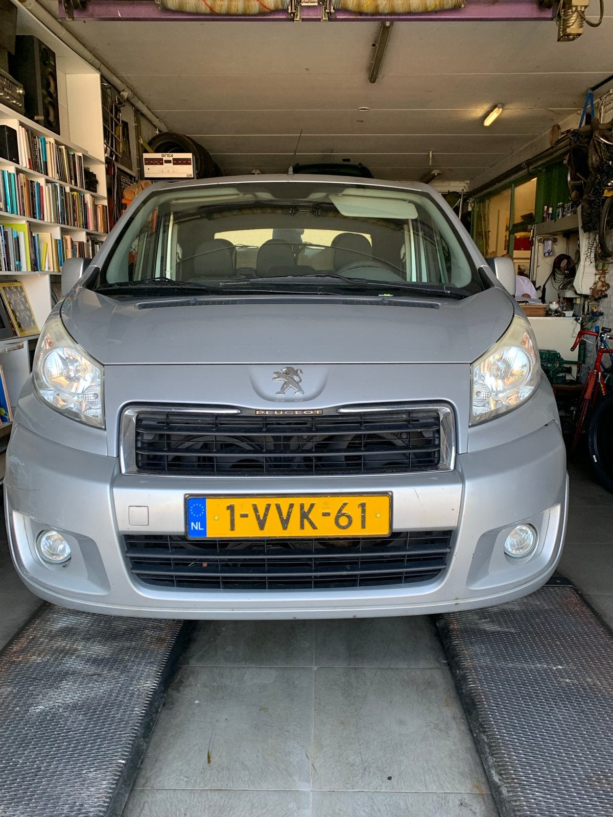 Peugeot Expert 2.0 HDI 94KW 2012, Voorwielaandrijving, Euro 5, Stof, Origineel Nederlands