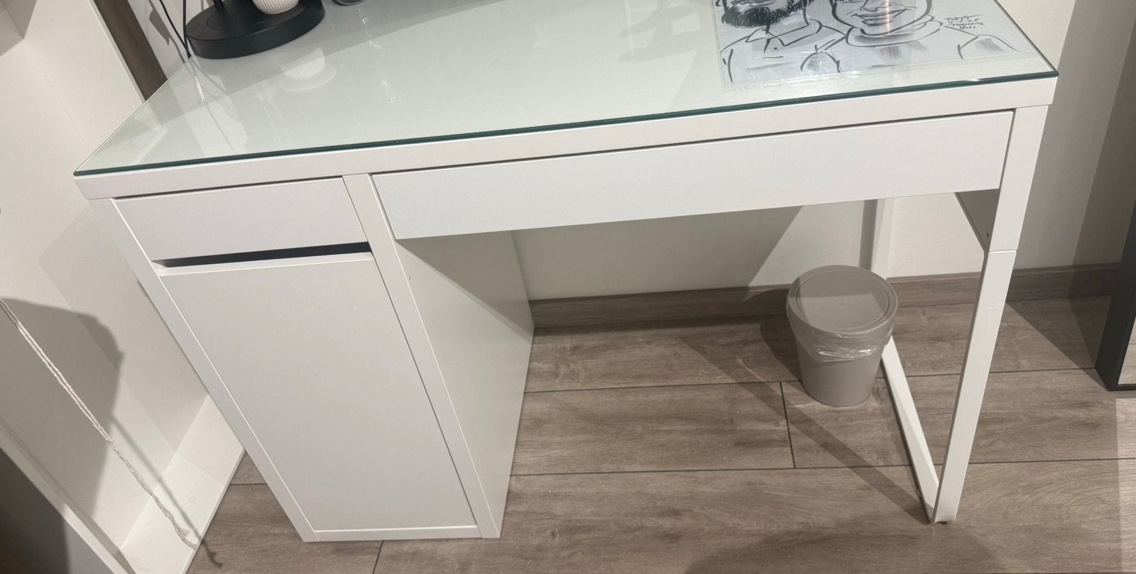 Bureau wit Ikea, Ophalen, Zo goed als nieuw, Wit