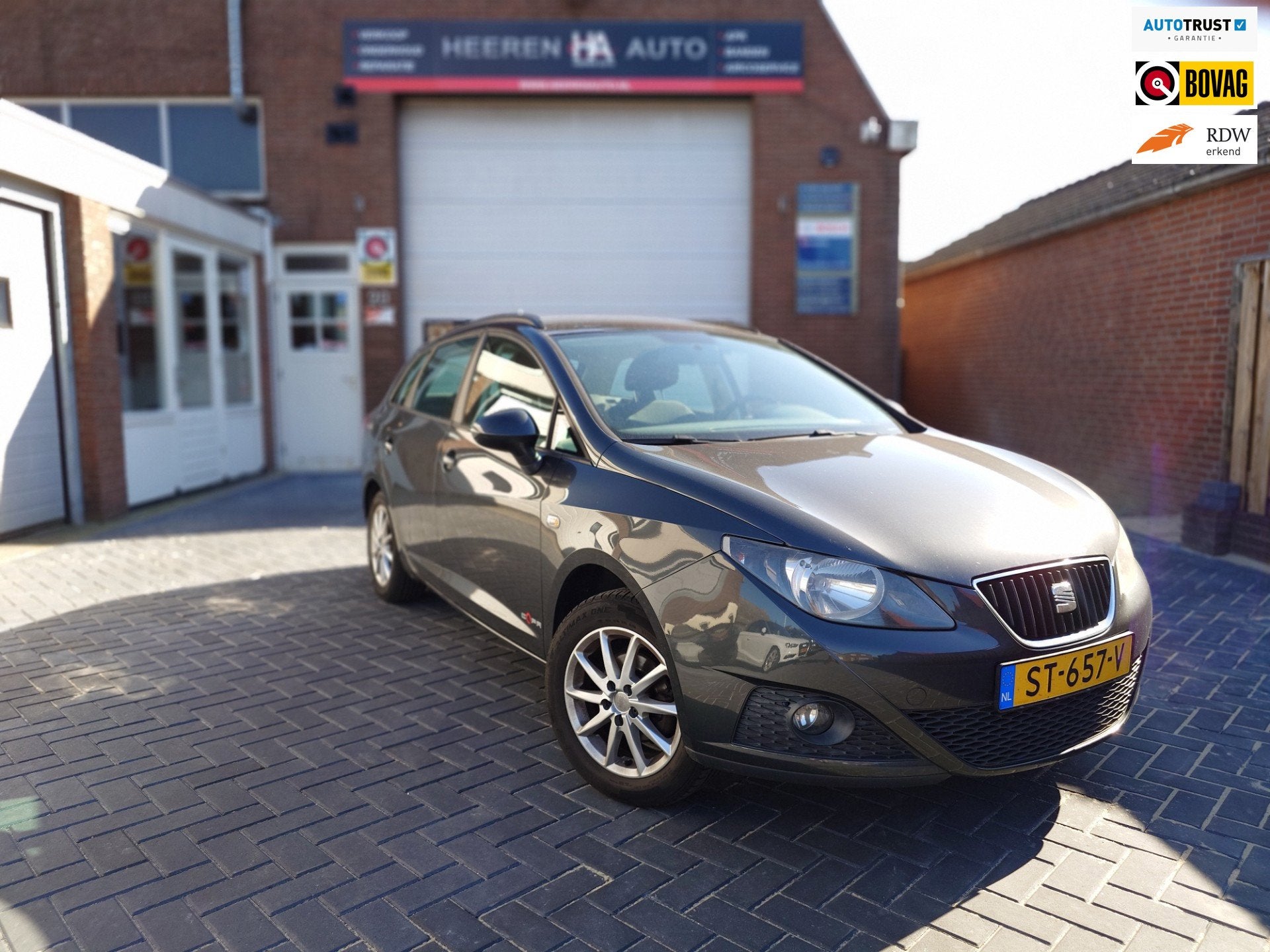 Seat Ibiza ST 1.4 COPA, Cruise control, Airco, Trekhaak, Auto's, Zwart, 4 cilinders, Ibiza, Handgeschakeld
