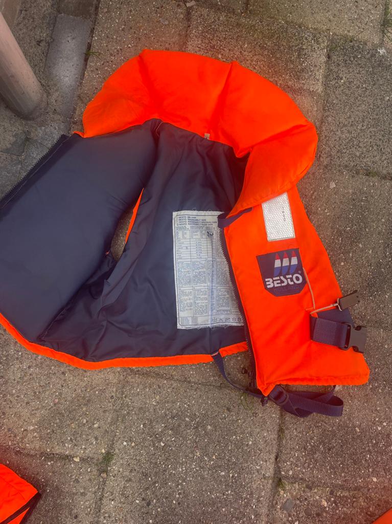 Besto zwemvest. 30-40KG, Watersport en Boten, Ophalen, Gebruikt, Kind, Reddingsvest of Zwemvest