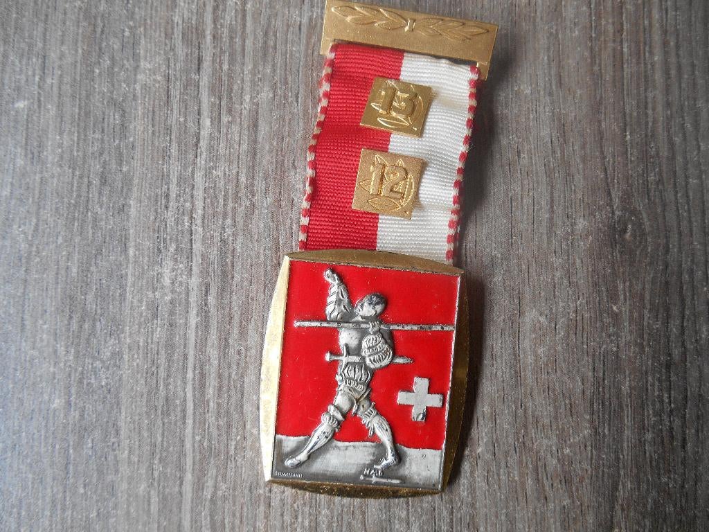 Medailles 2 daagse mars Bern Zwitserland IML 10de keer, Postzegels en Munten, Penningen en Medailles, Ophalen of Verzenden, Overige materialen