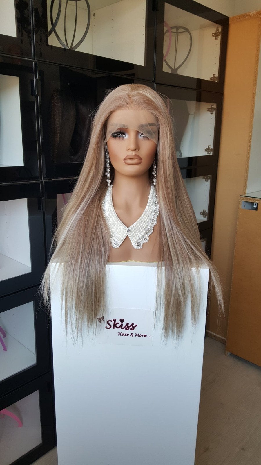 Luxe Lace Pruik: Warm blond / Asiig bruin - Lichte Plukjes, Sieraden, Tassen en Uiterlijk, Uiterlijk | Haarverzorging, Nieuw, Pruik of Haarverlenging