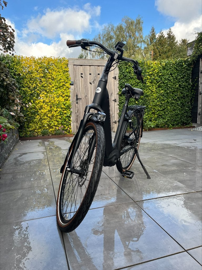 Gazelle Grenoble C8+, Ophalen, Zo goed als nieuw, 51 tot 55 cm, 50 km per accu of meer