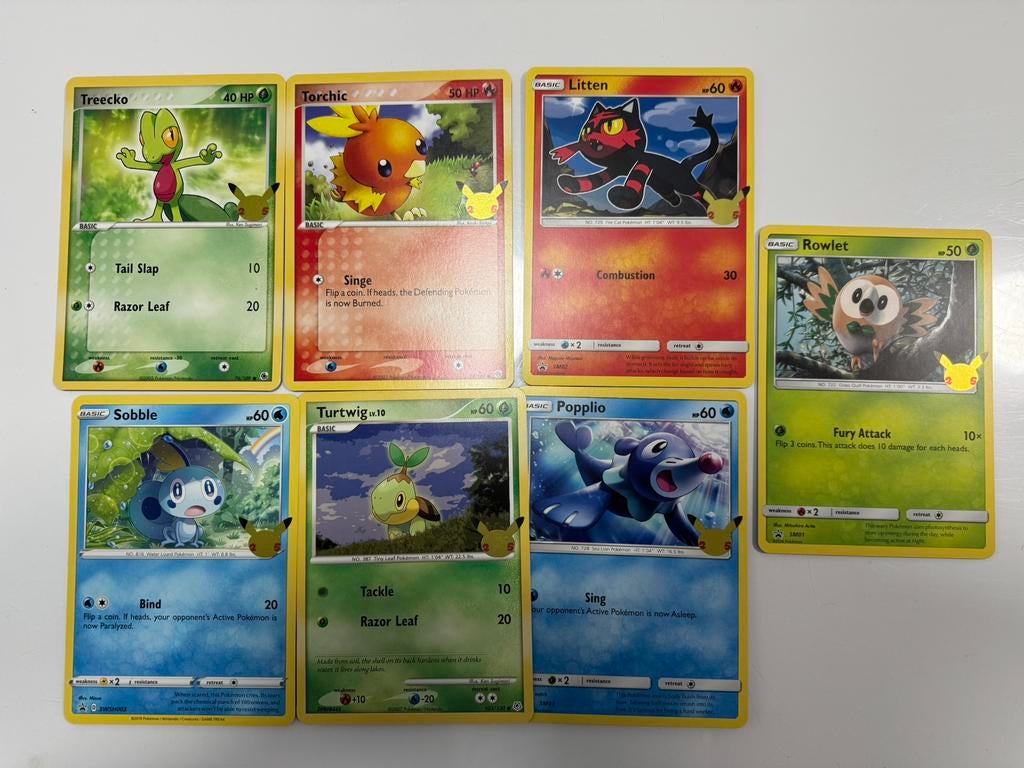Diverse Pokemon 25th Celebrations Jumbo Cards €3 Per Stuk, Ophalen of Verzenden, Zo goed als nieuw